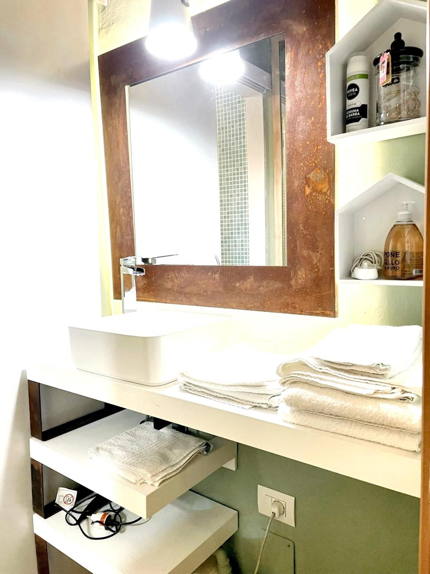 Apartamento Cozy In The Heart Of - 50 Sqm + Fireplace Florencia